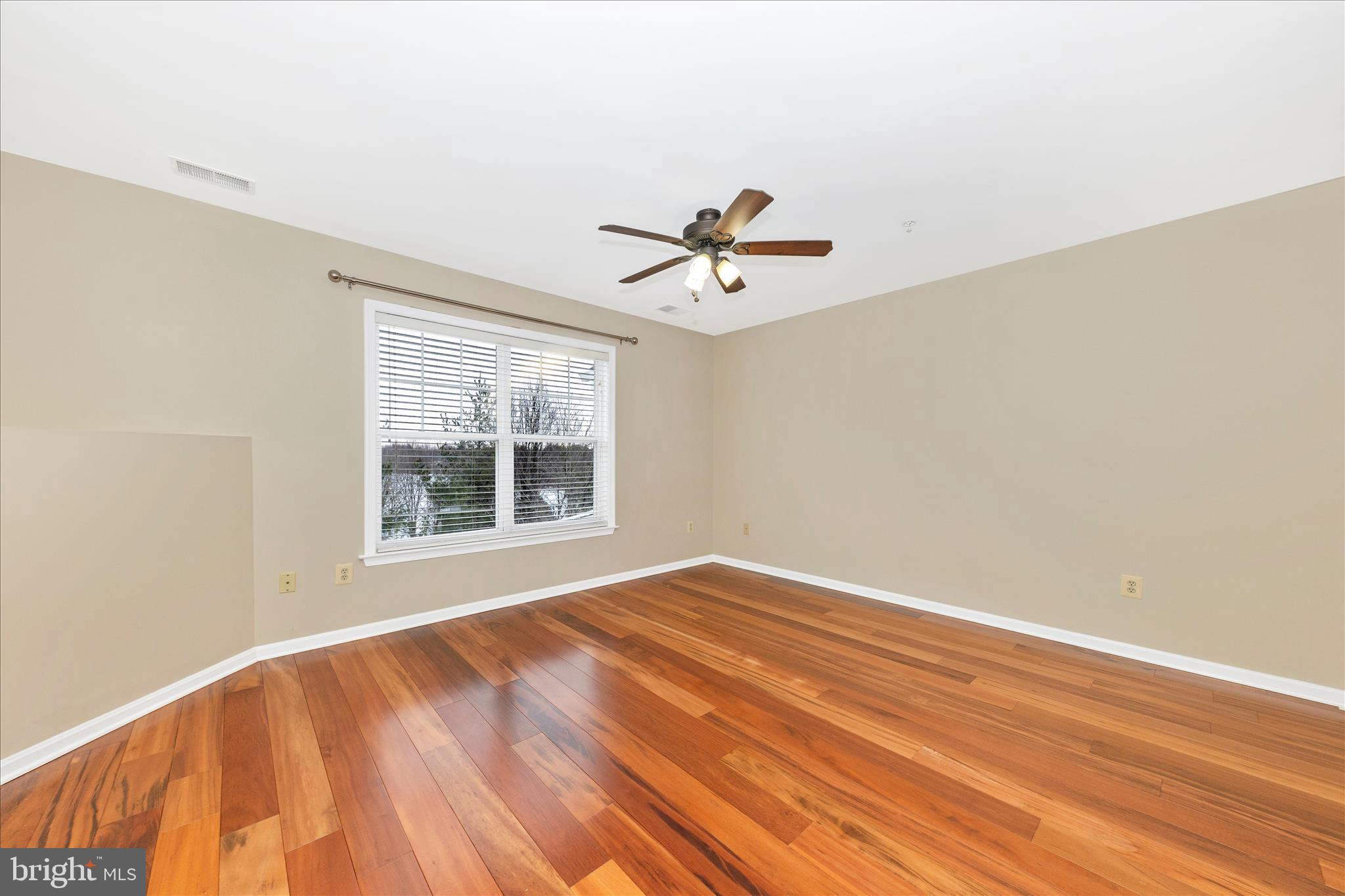 WAVERLY WOODS - Residential