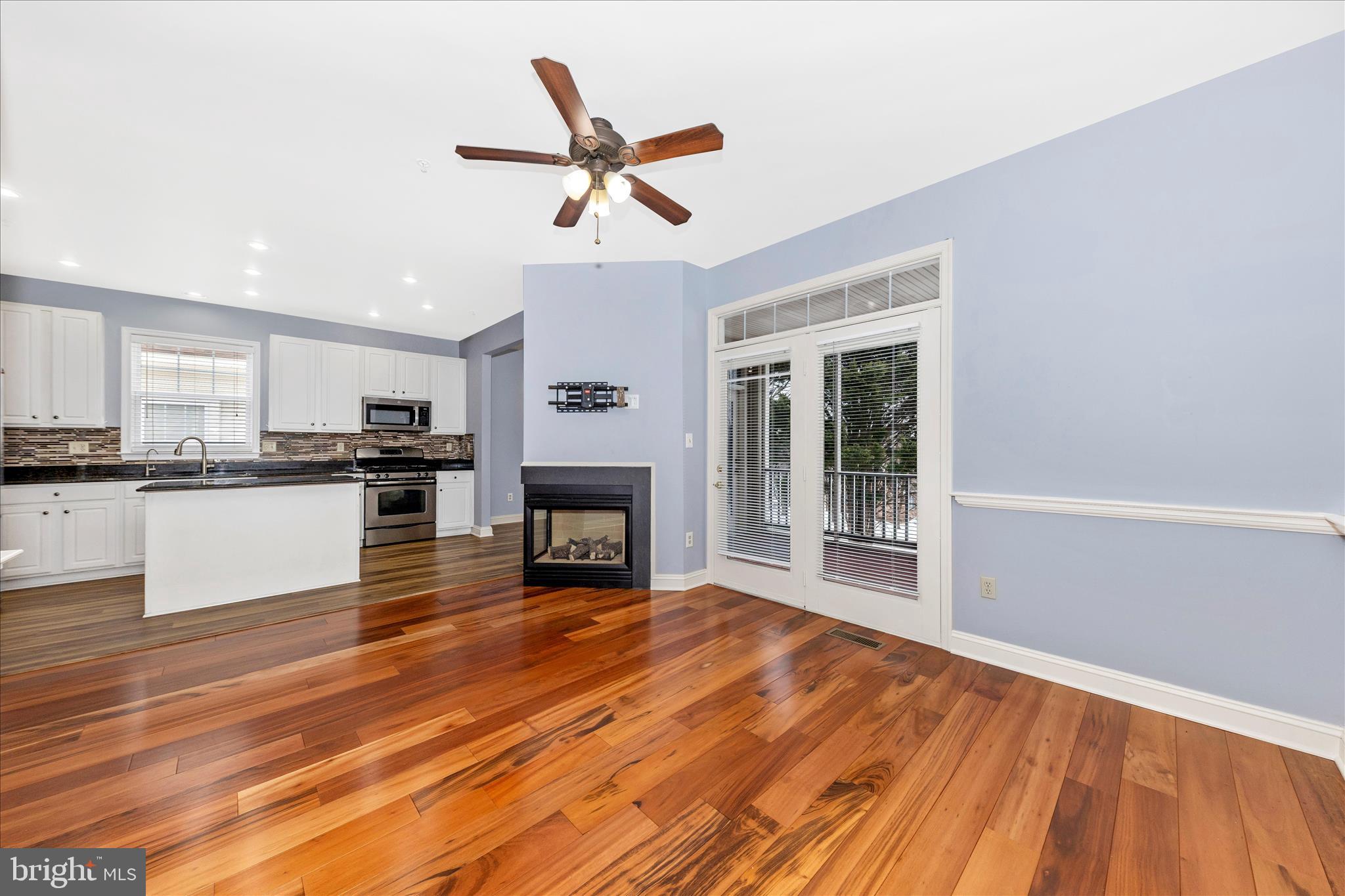 WAVERLY WOODS - Residential