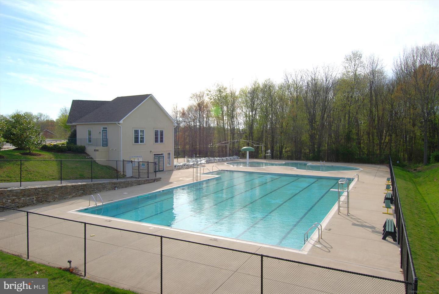 WAVERLY WOODS - Residential