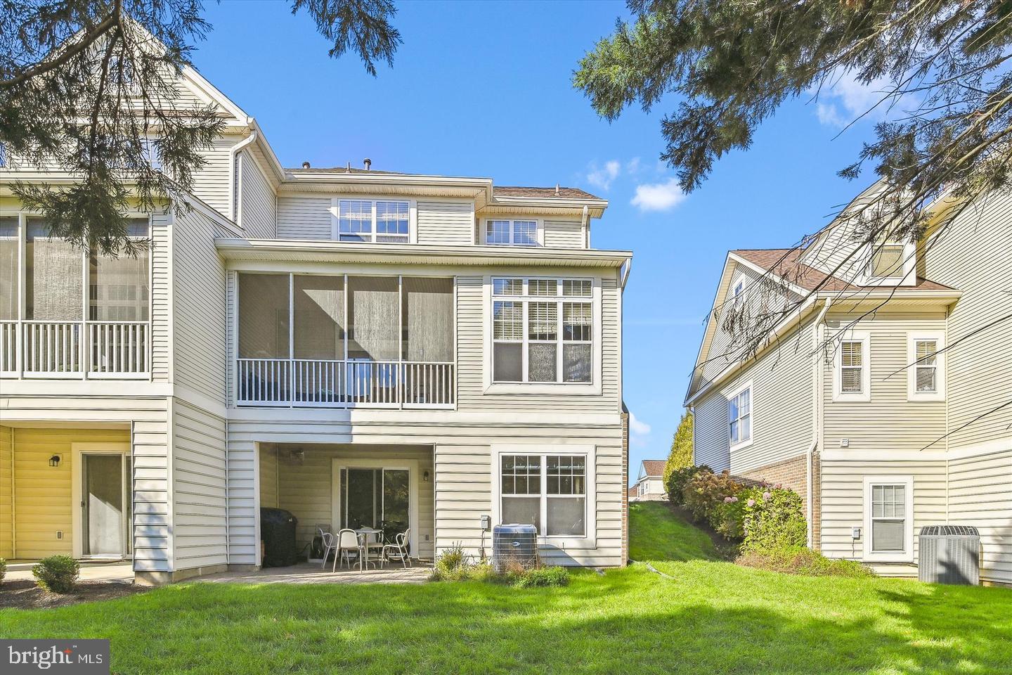 WAVERLY WOODS - Residential