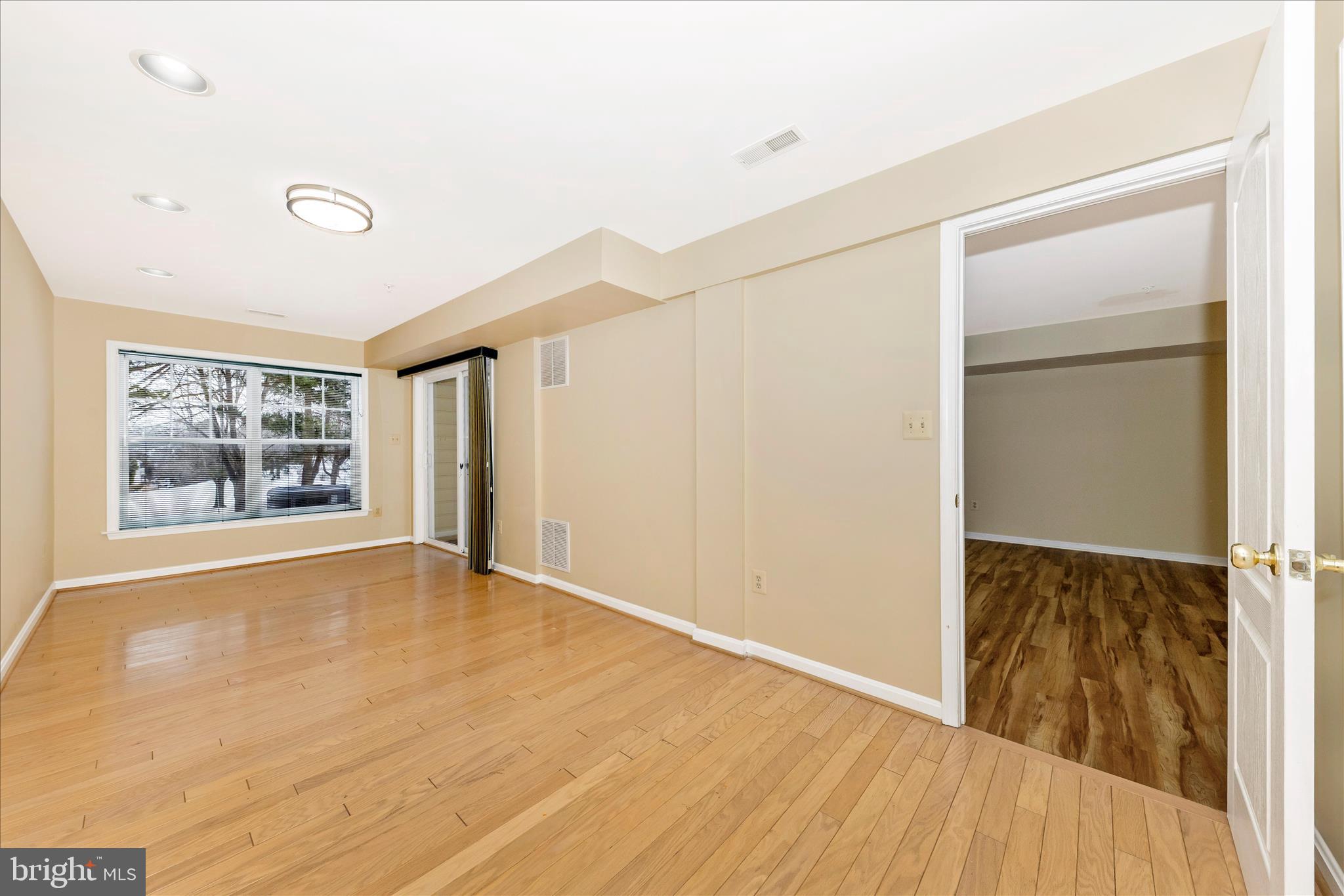 WAVERLY WOODS - Residential