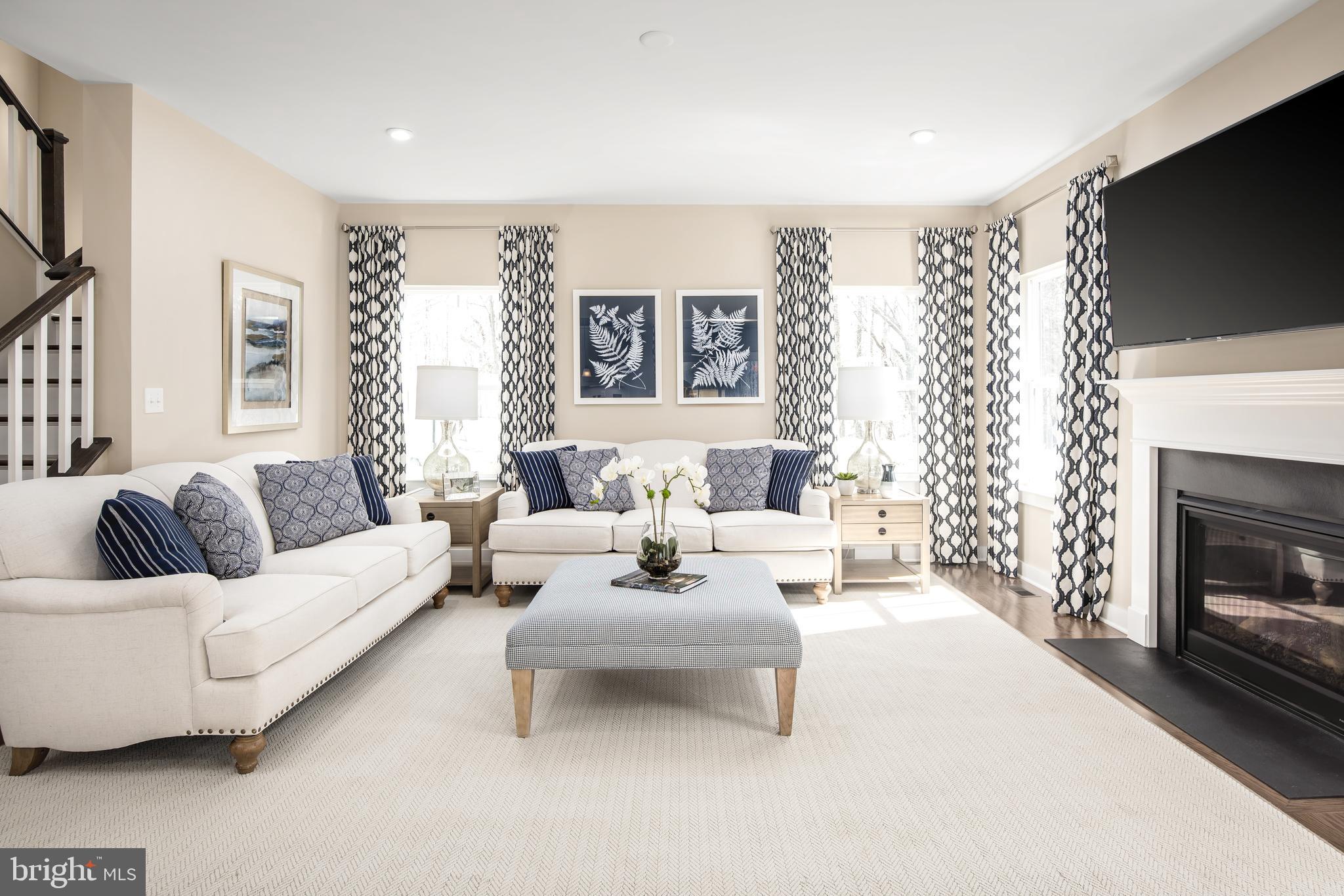 CANTER CREEK - Residential