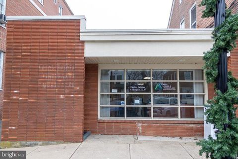 Photo of 442 High Street, BURLINGTON, NJ 08016 (MLS # NJBL2079750)