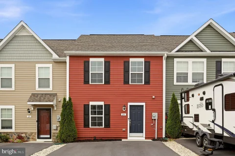 MLS: WVBE2054600