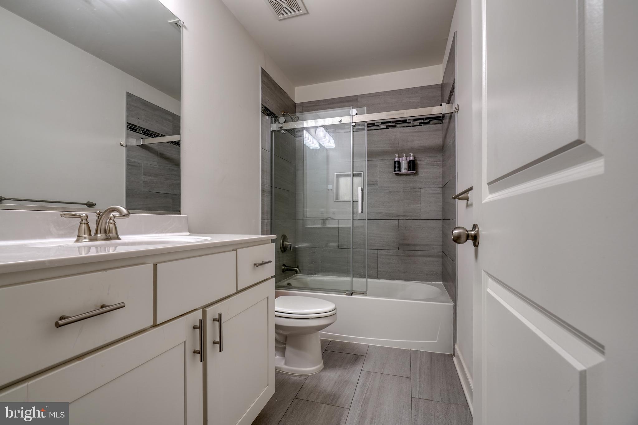 JARRETTSVILLE - Residential