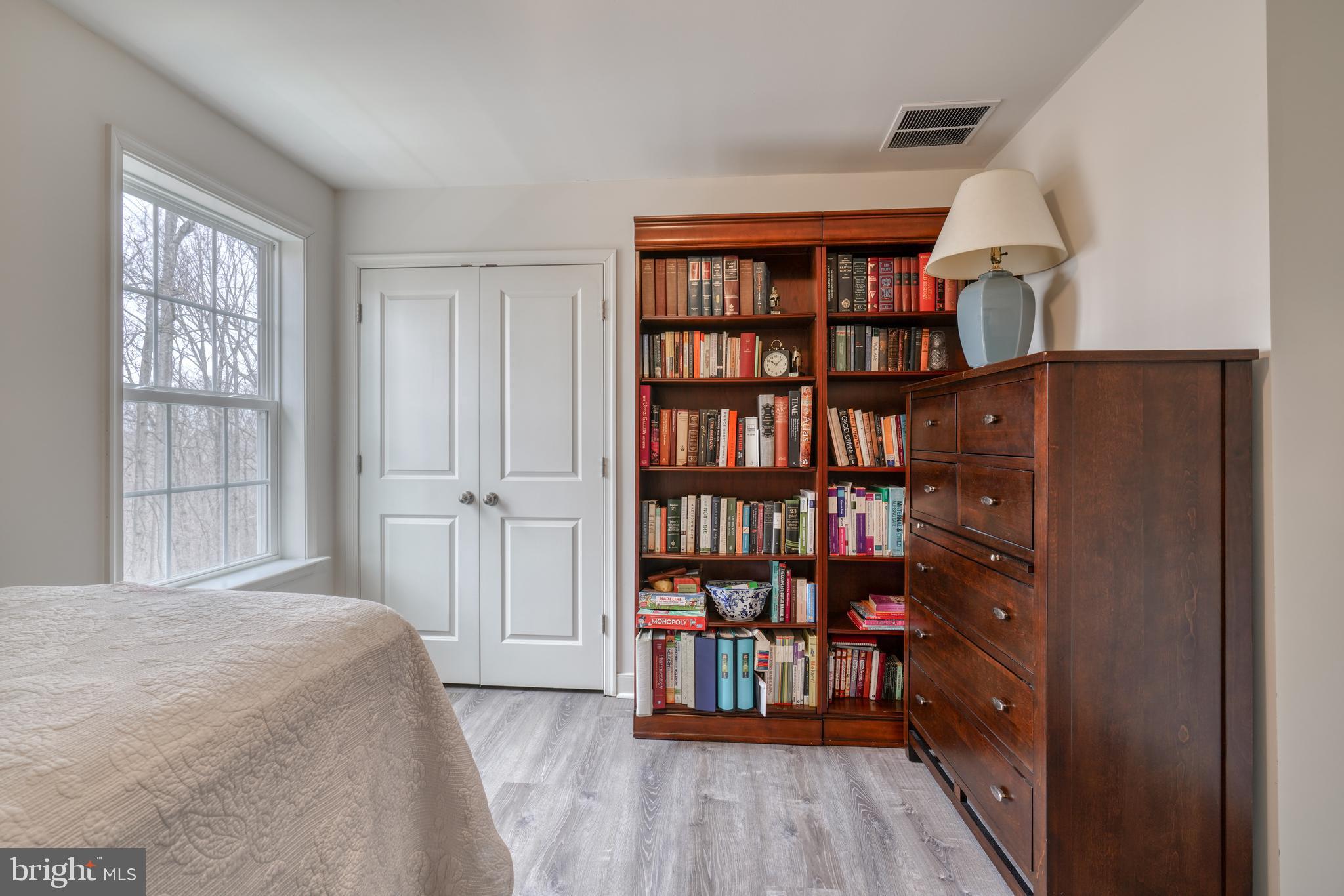 JARRETTSVILLE - Residential