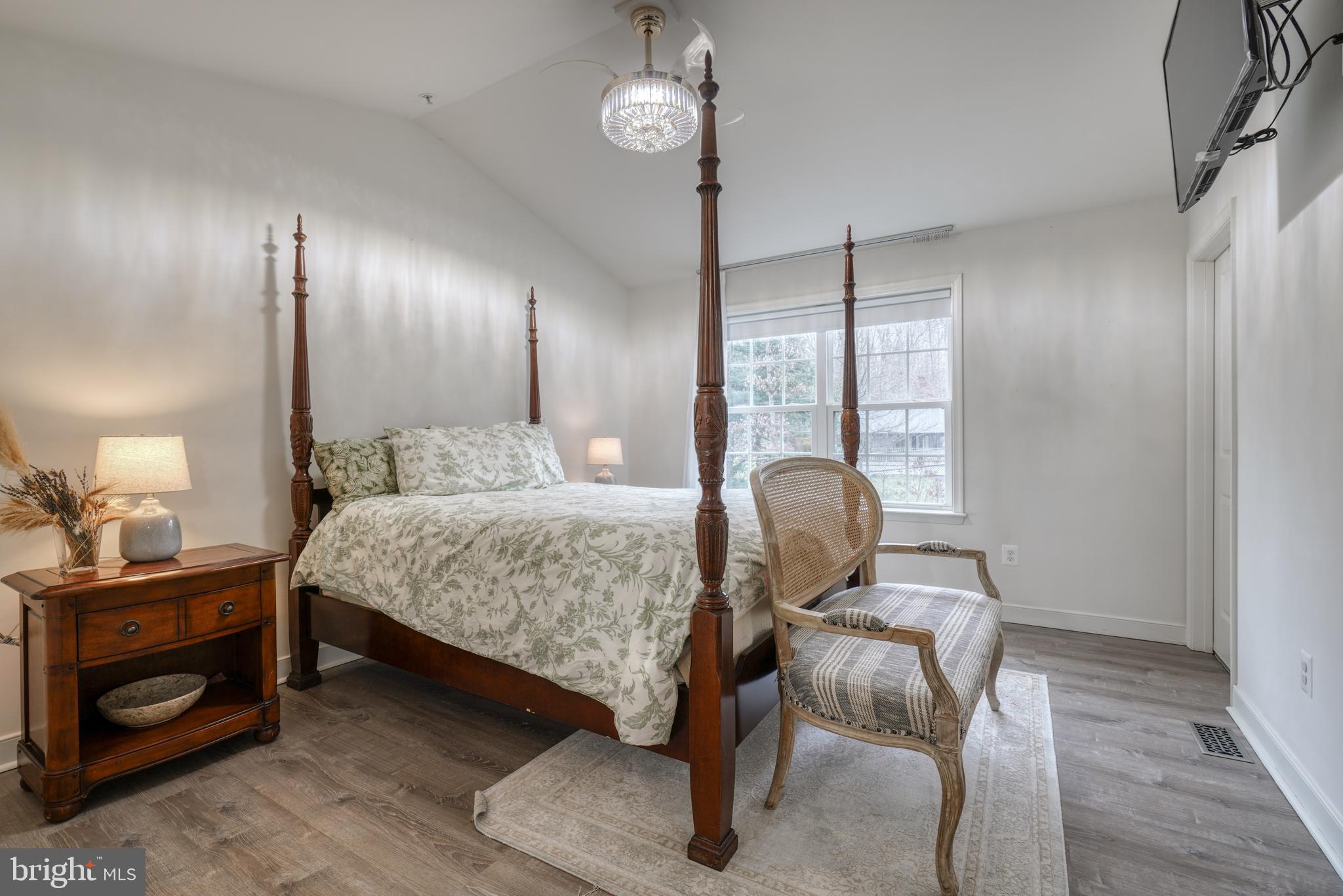 JARRETTSVILLE - Residential