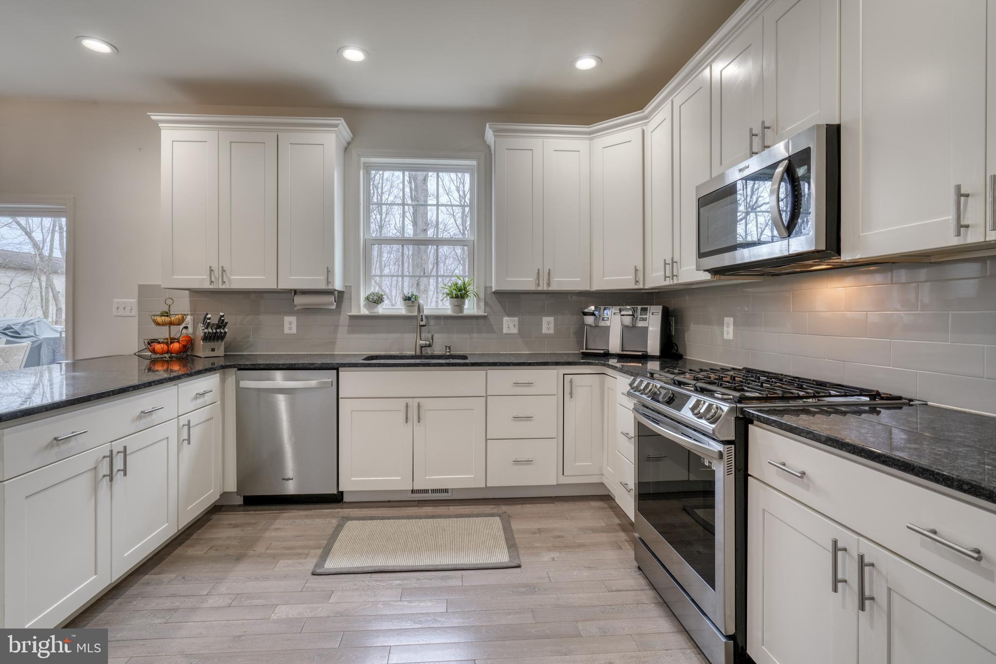 JARRETTSVILLE - Residential