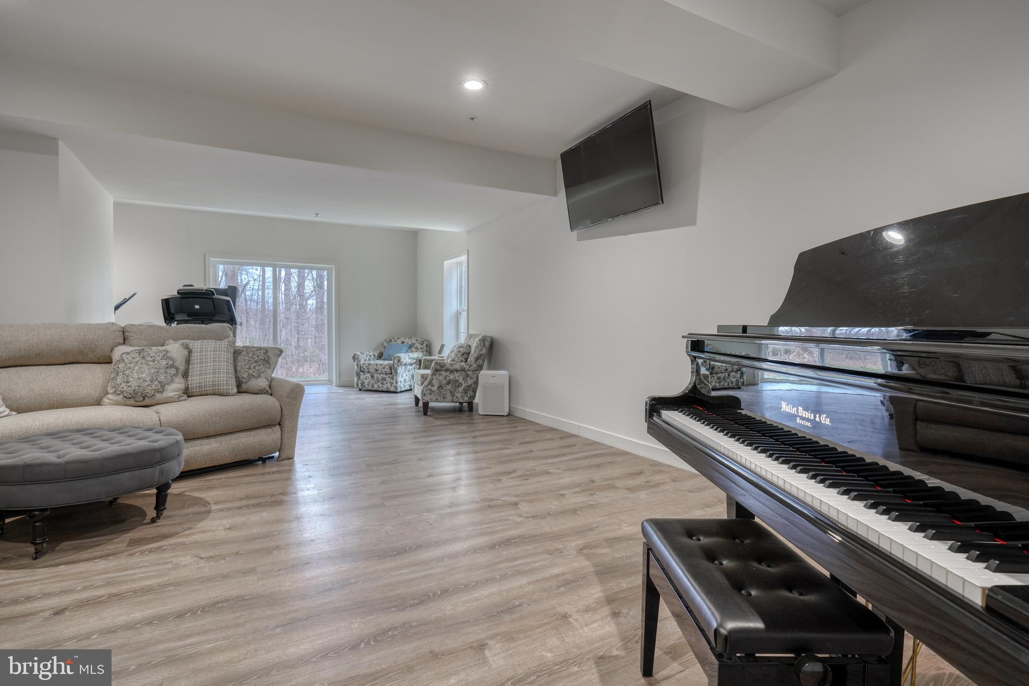 JARRETTSVILLE - Residential