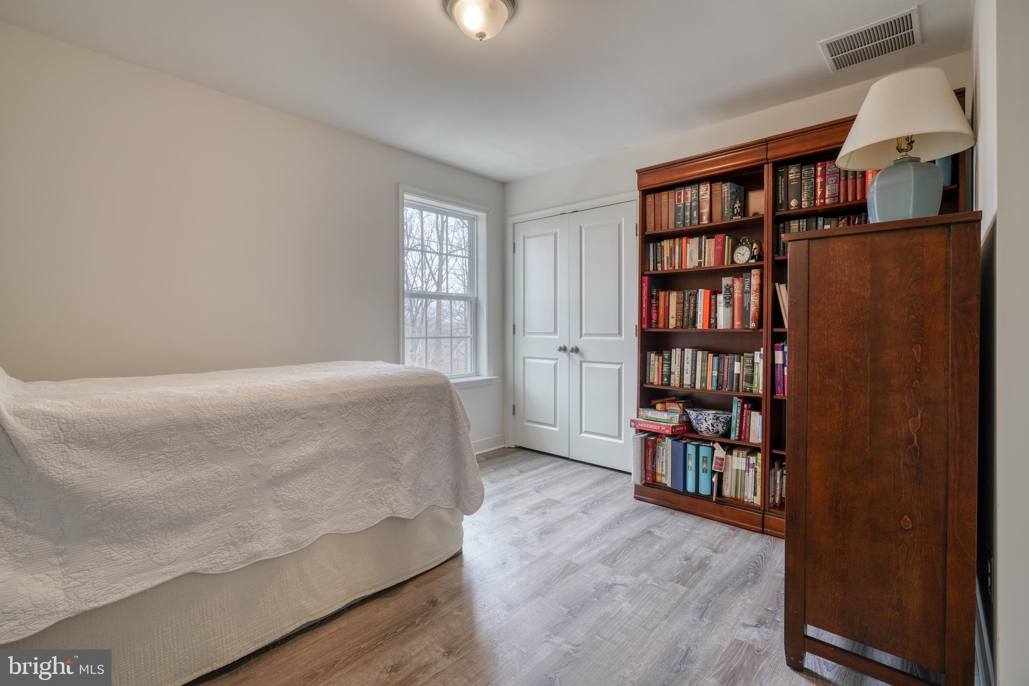 JARRETTSVILLE - Residential