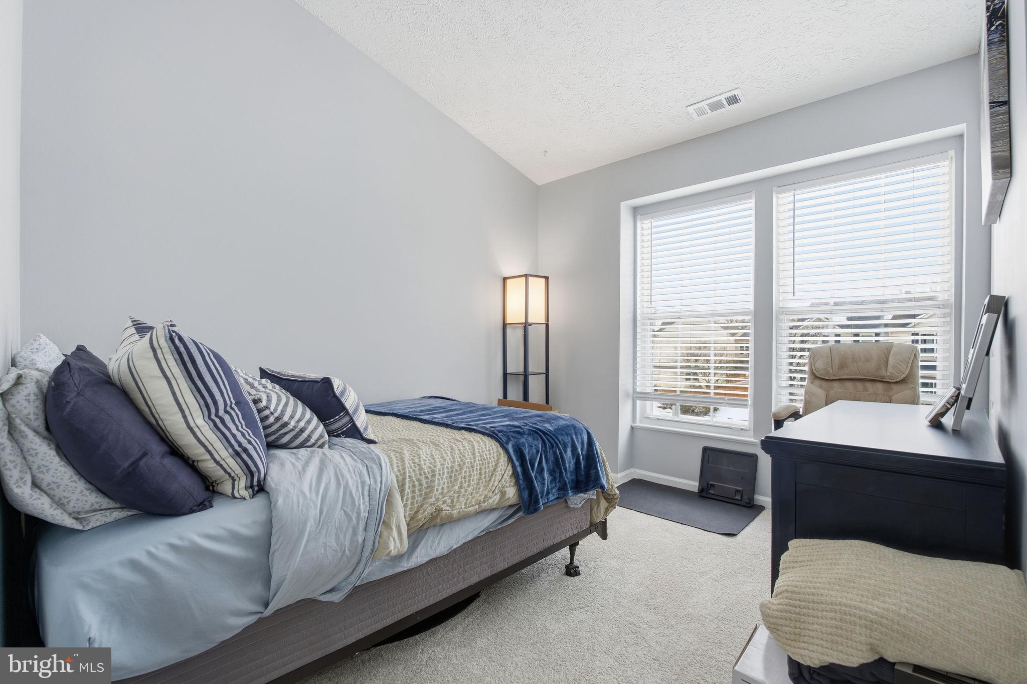 SENECA HARBOR - Residential Lease