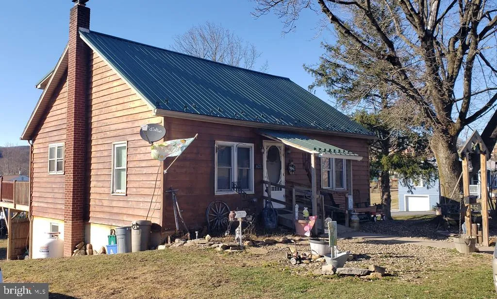 421 James Street, Flemington, PA 17745