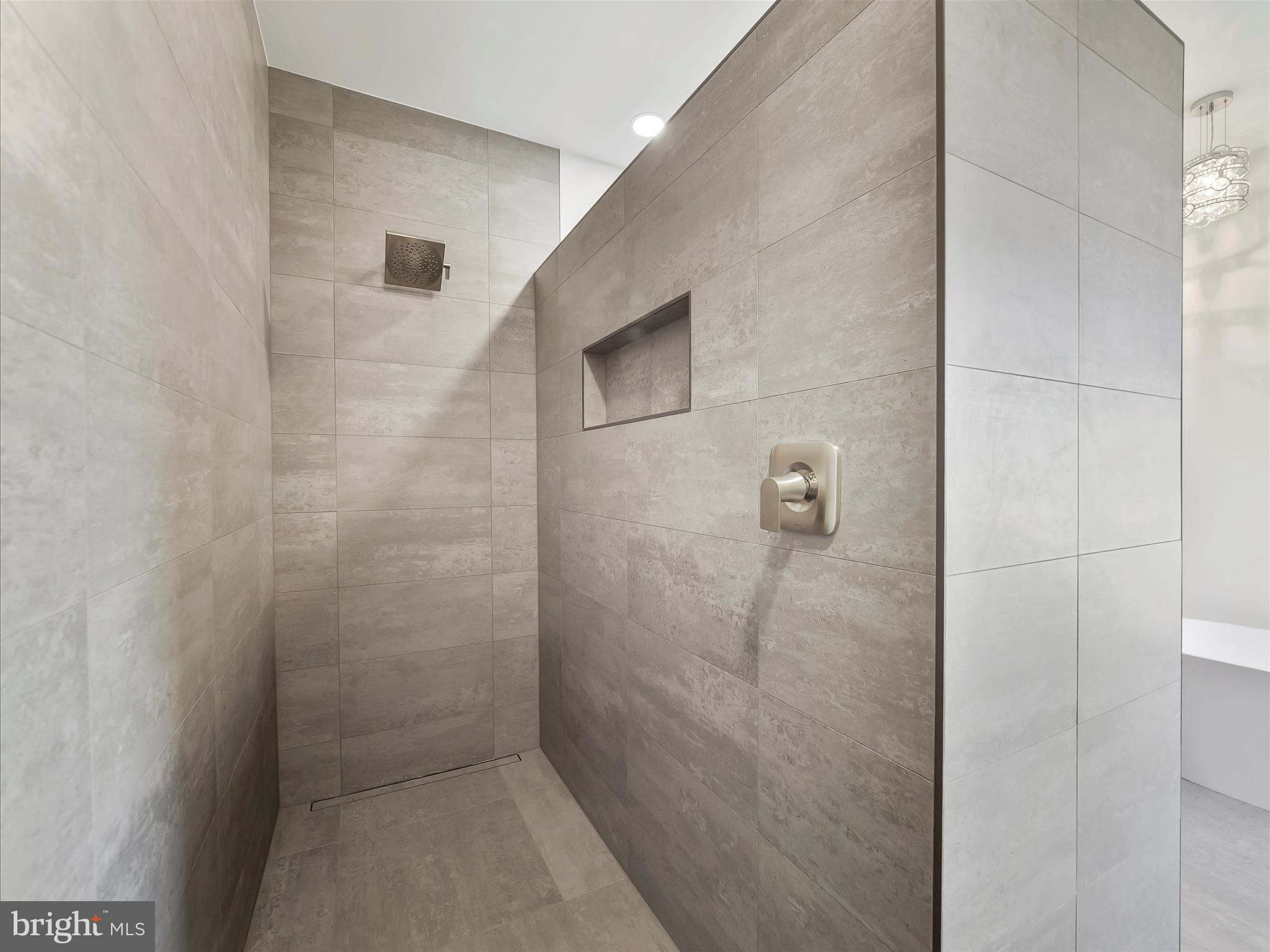 FALLING SPRING ESTATES - Residential