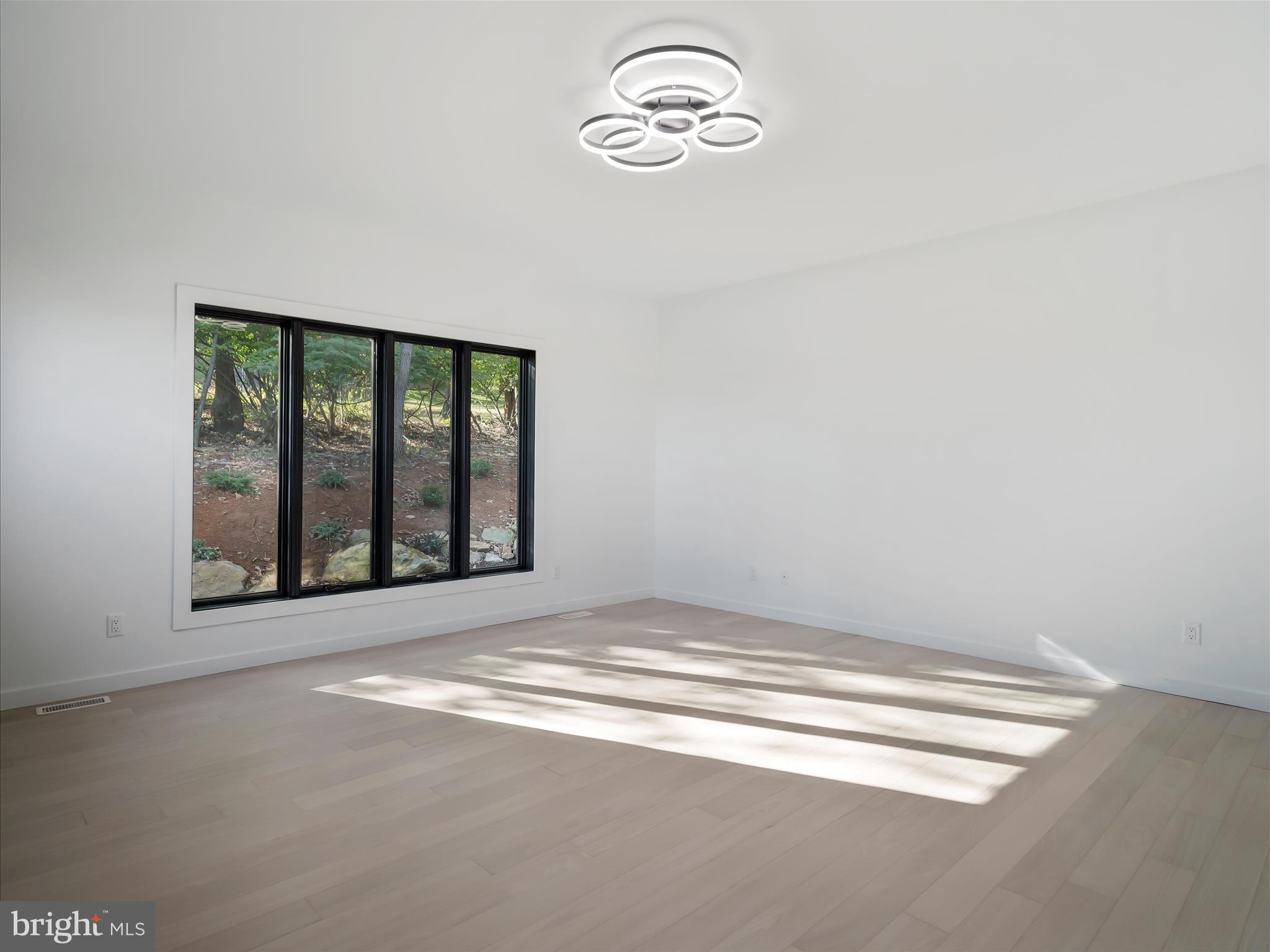 FALLING SPRING ESTATES - Residential