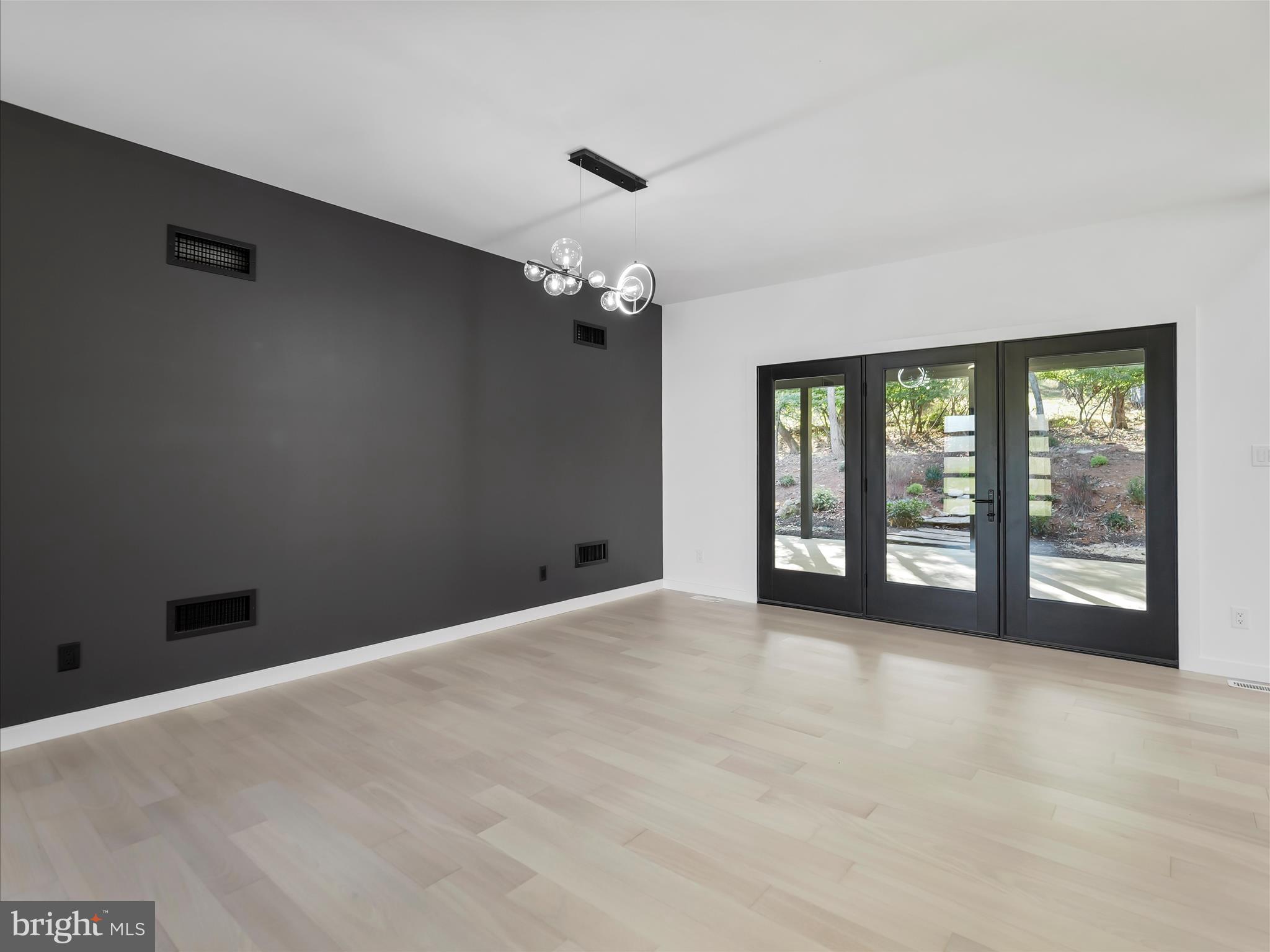 FALLING SPRING ESTATES - Residential