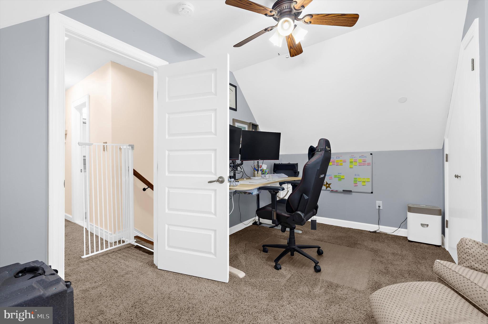 ELVATON ACRES - Residential