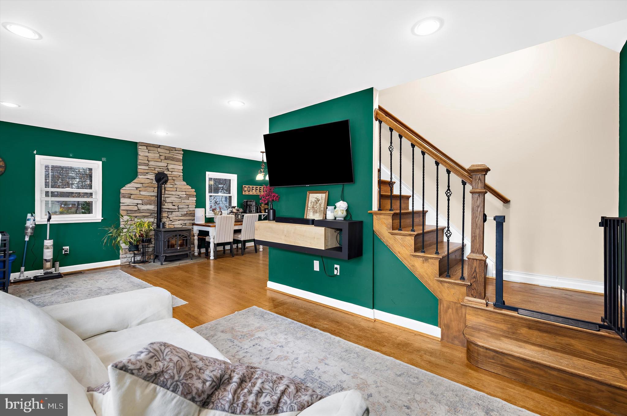 ELVATON ACRES - Residential