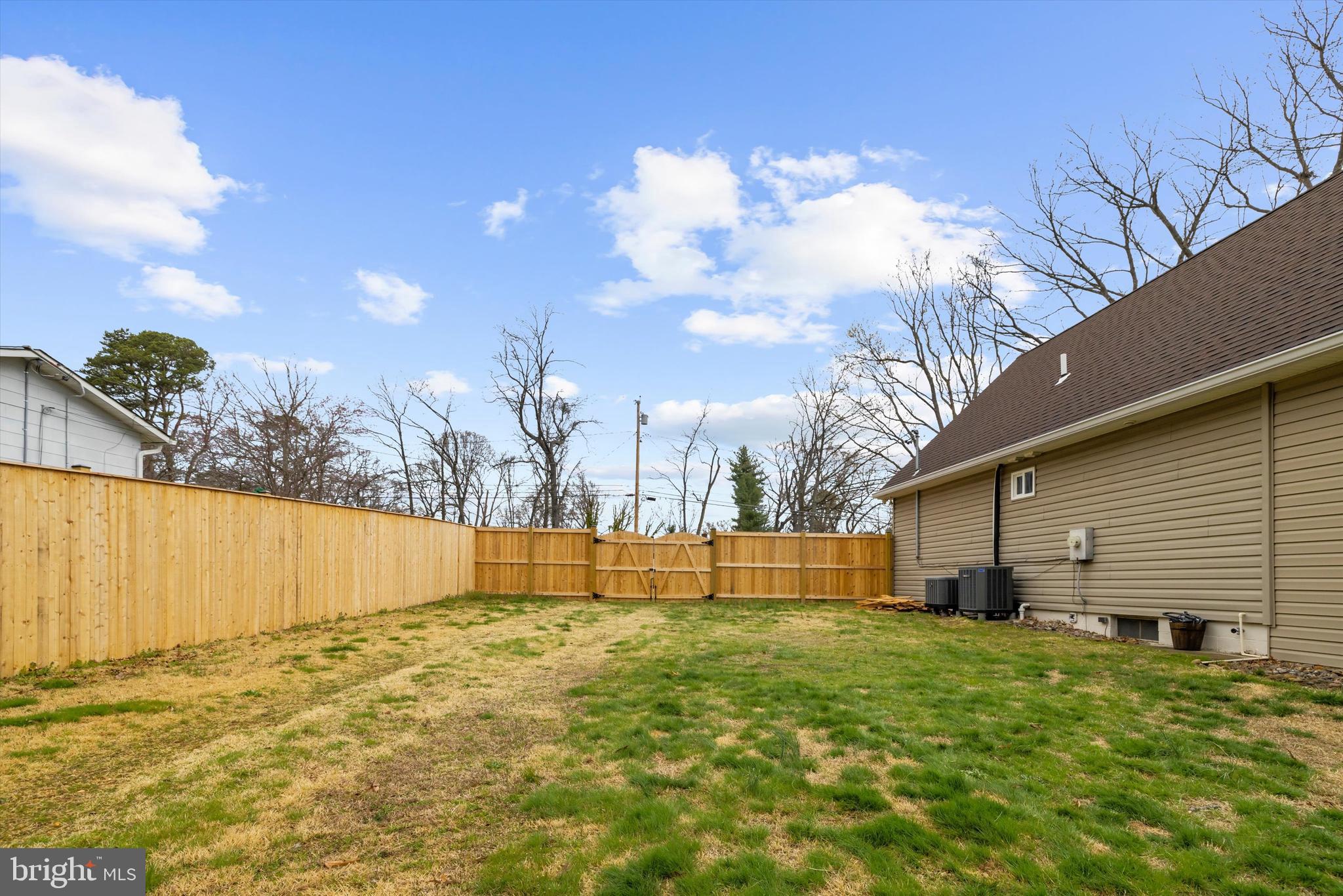 ELVATON ACRES - Residential