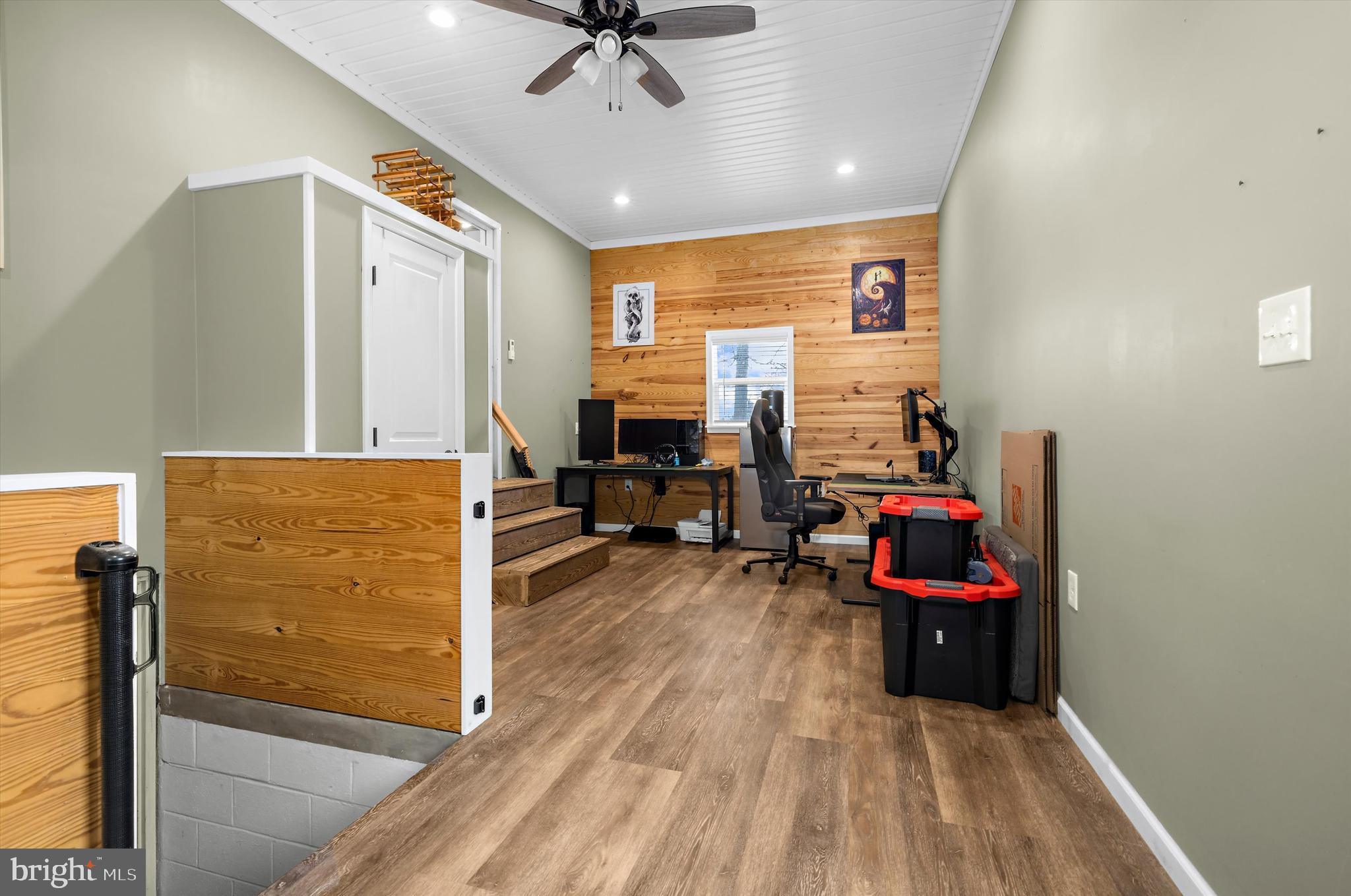 ELVATON ACRES - Residential