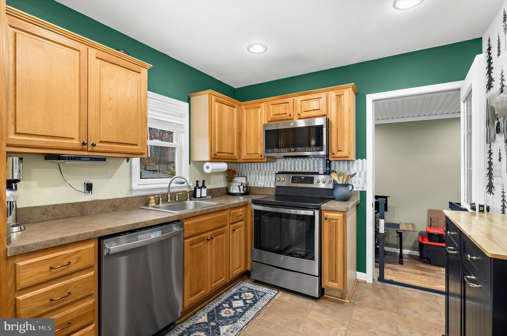 ELVATON ACRES - Residential