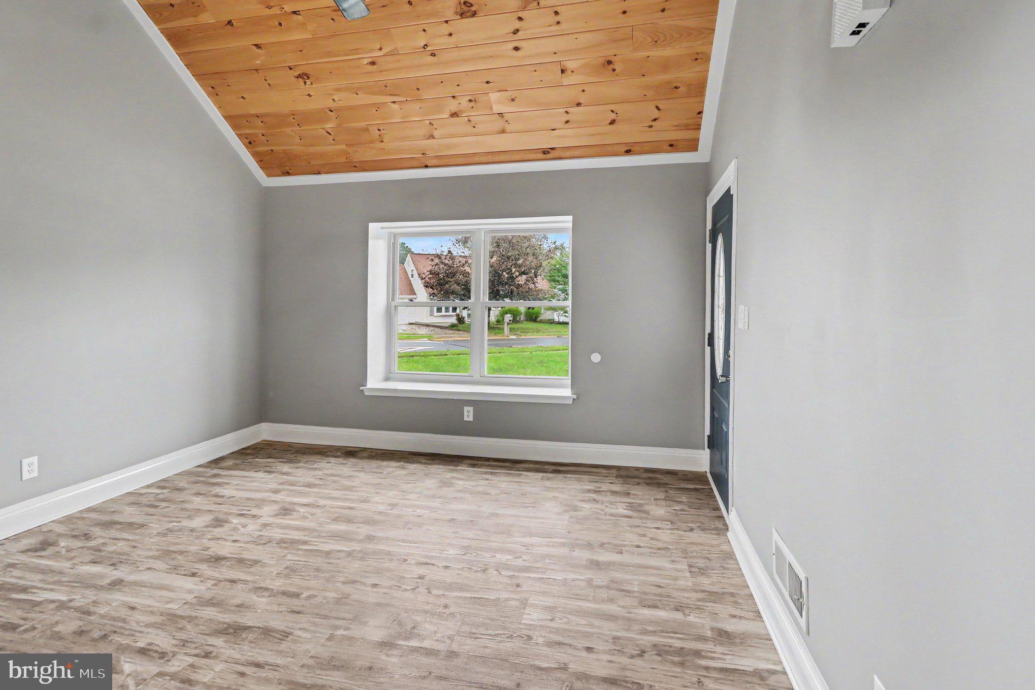 2 PEBBLE PLACE