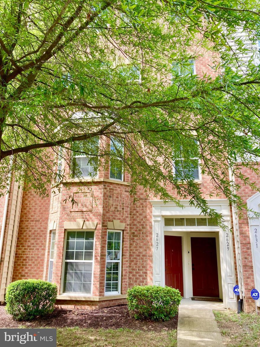 Great location, very sought after neighborhood, gated community.                                                                           
Beautiful 3 bedroom 2 full baths and 1 half bath townhome.  Granted countertops in the kitchen beautiful hardwood floors in living room. The Master bedroom has master bath with soaking tub and separate shower 2 master walk-in closets tray ceiling. A small deck off of one of the bedrooms. Washer and dryer upstairs where the bedrooms are for convenience. 1 car garage. OutdoorPool, indoor pool, exercise room and much much more!