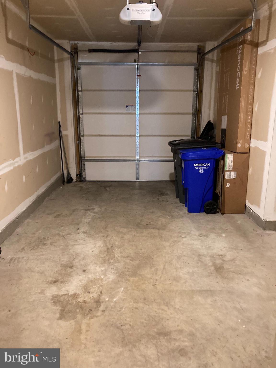 POTOMAC CLUB - Residential Lease