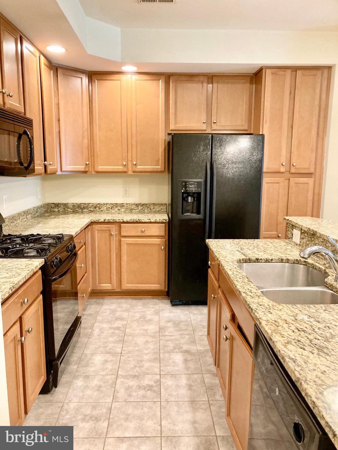 POTOMAC CLUB - Residential Lease