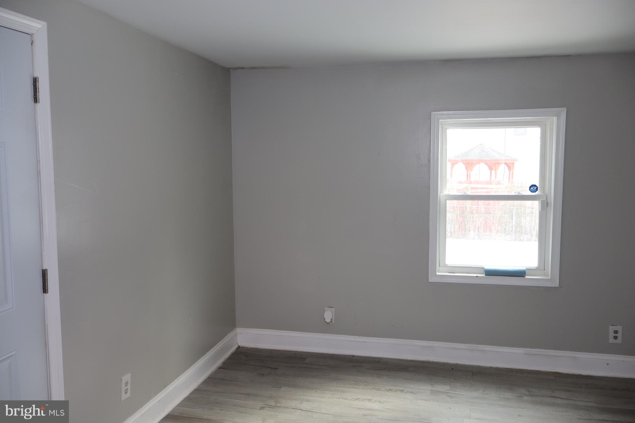 COLLINS PARK - Residential