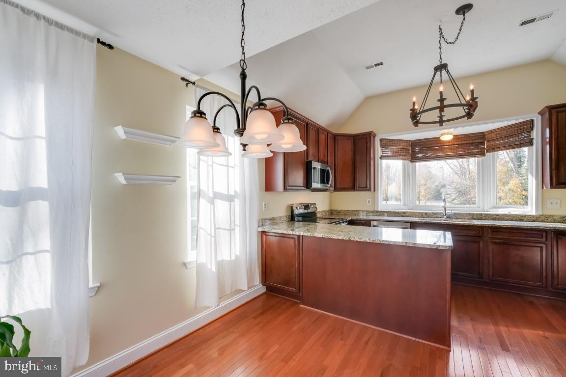 HOMELAND SUB - Residential