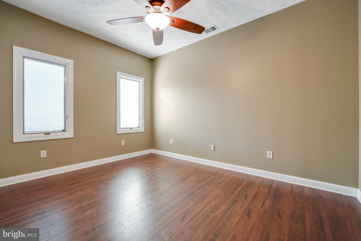 HOMELAND SUB - Residential