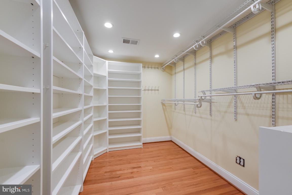 HOMELAND SUB - Residential