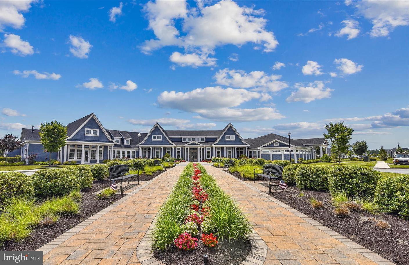 TWO RIVERS - Residential