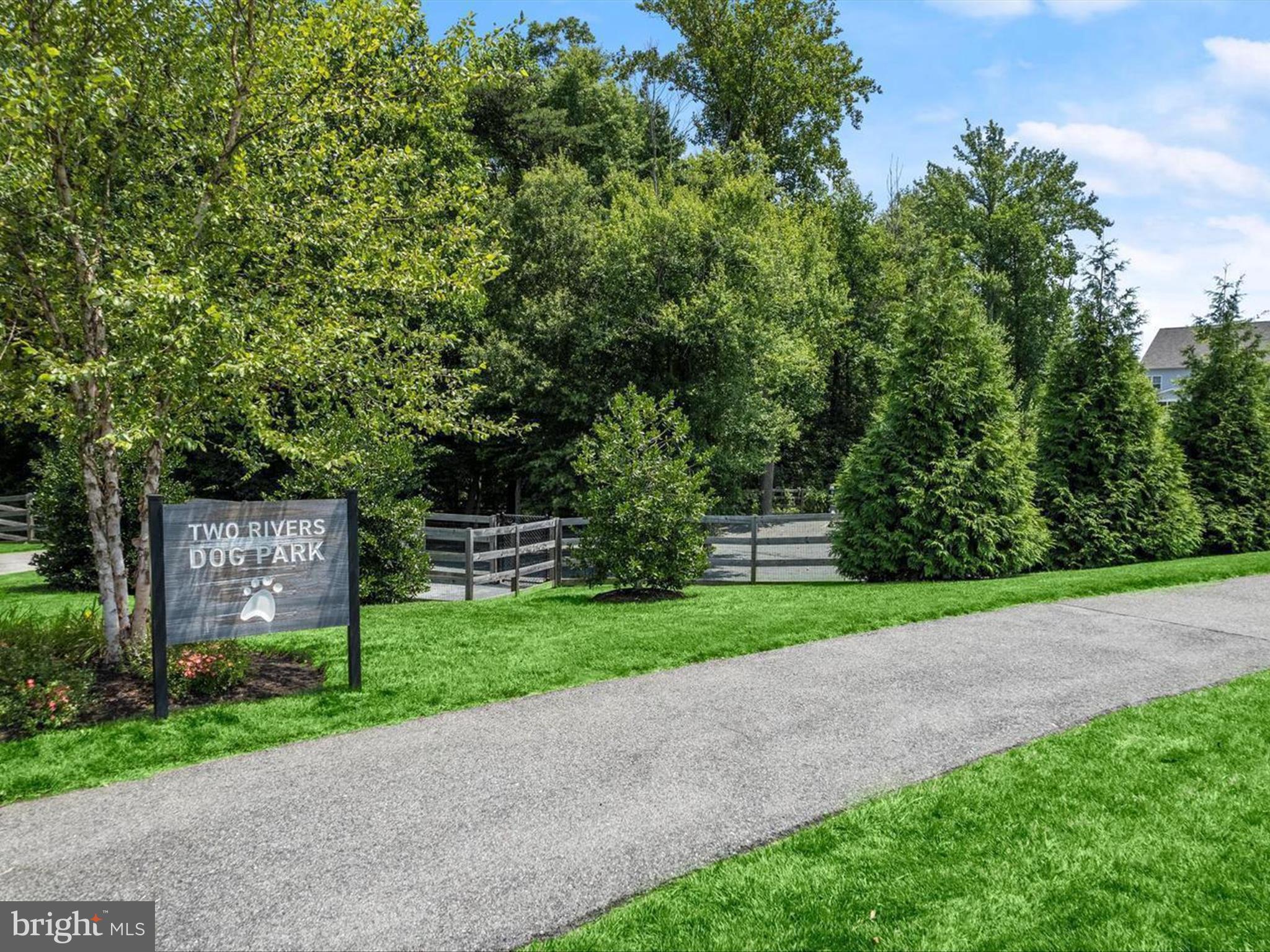 TWO RIVERS - Residential