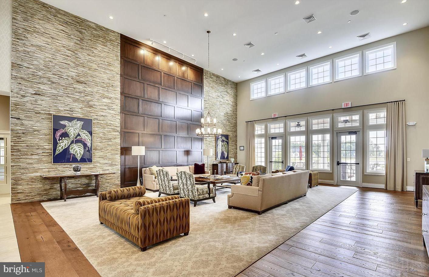 TWO RIVERS - Residential