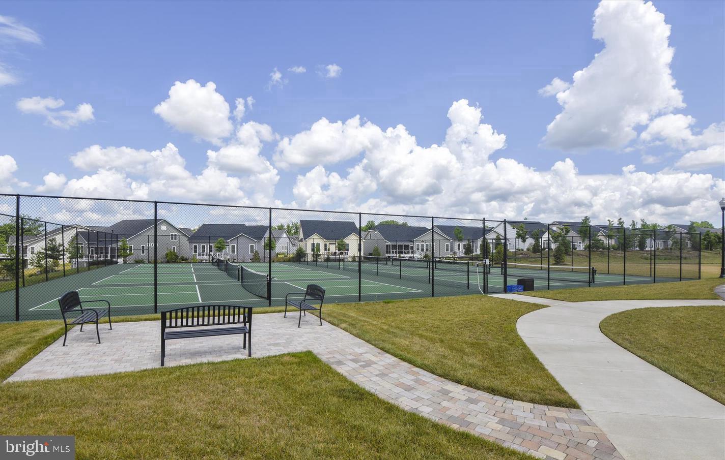 TWO RIVERS - Residential