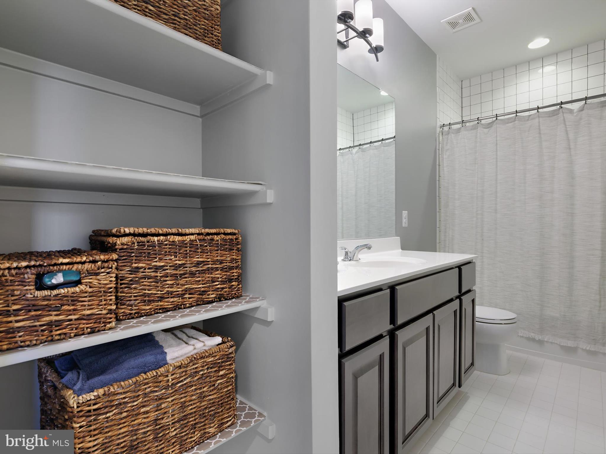 TWO RIVERS - Residential