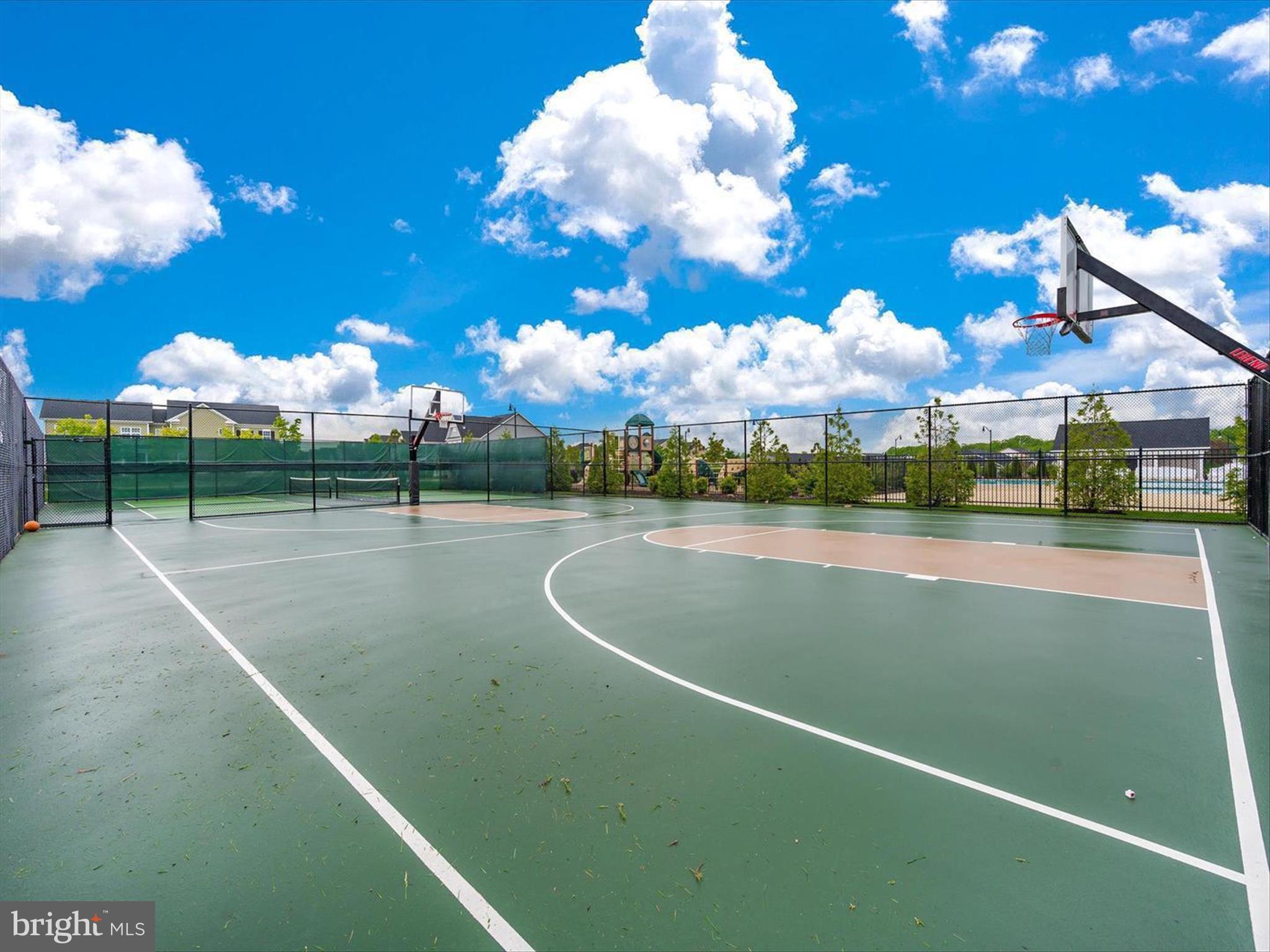 TWO RIVERS - Residential