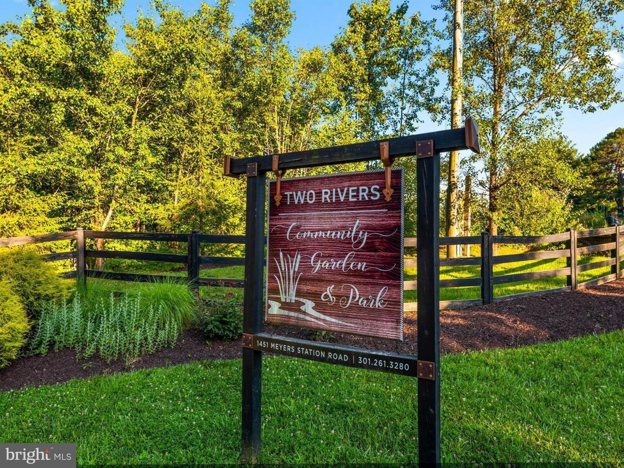 TWO RIVERS - Residential