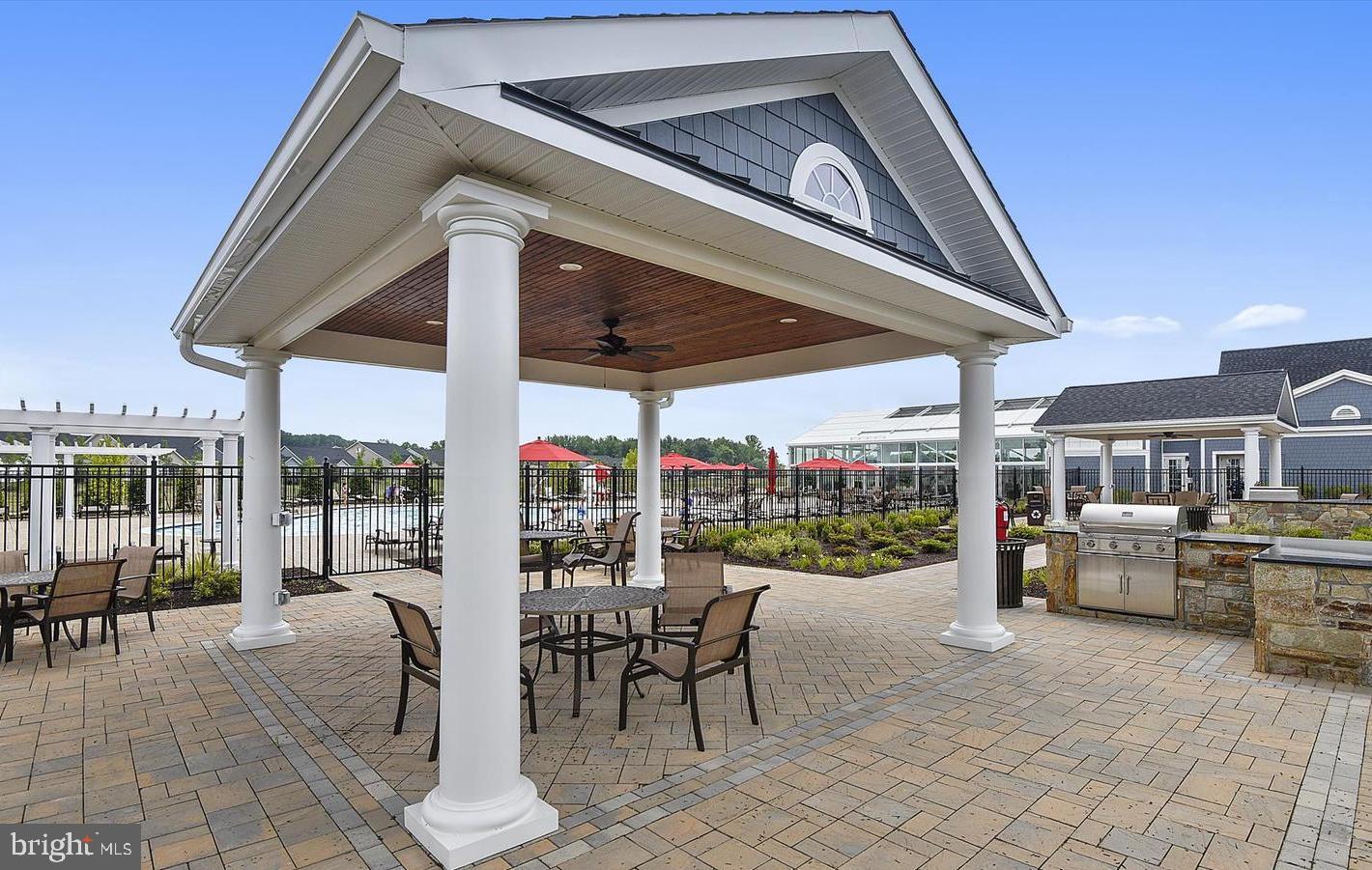 TWO RIVERS - Residential