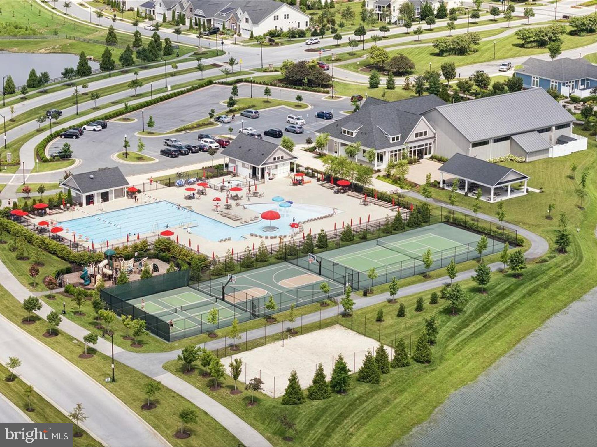 TWO RIVERS - Residential