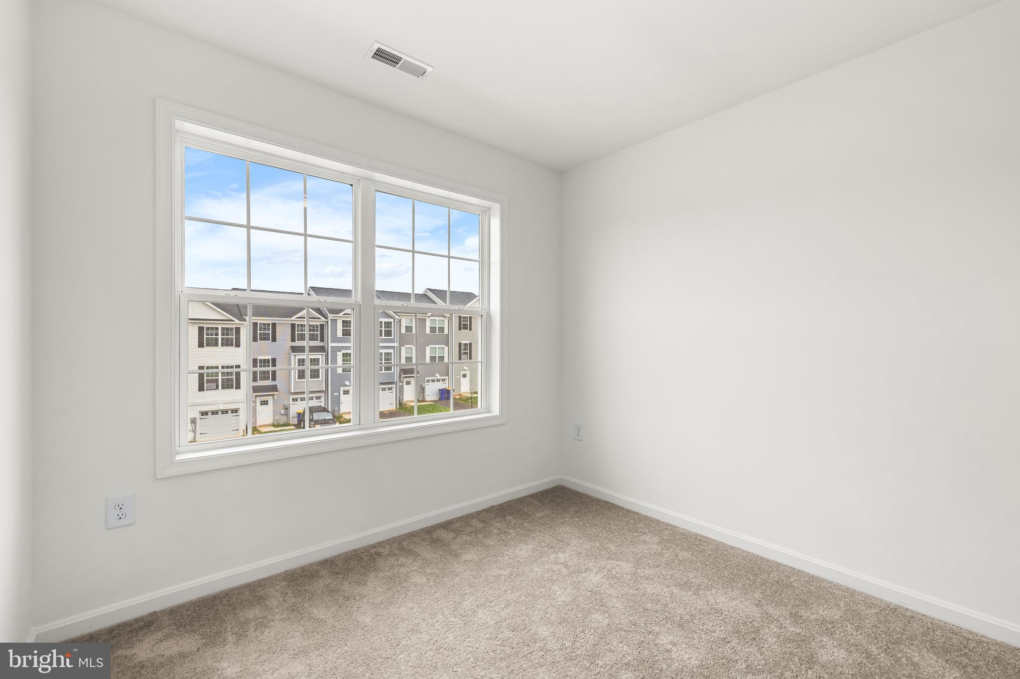 HUDSON RIDGE - Residential