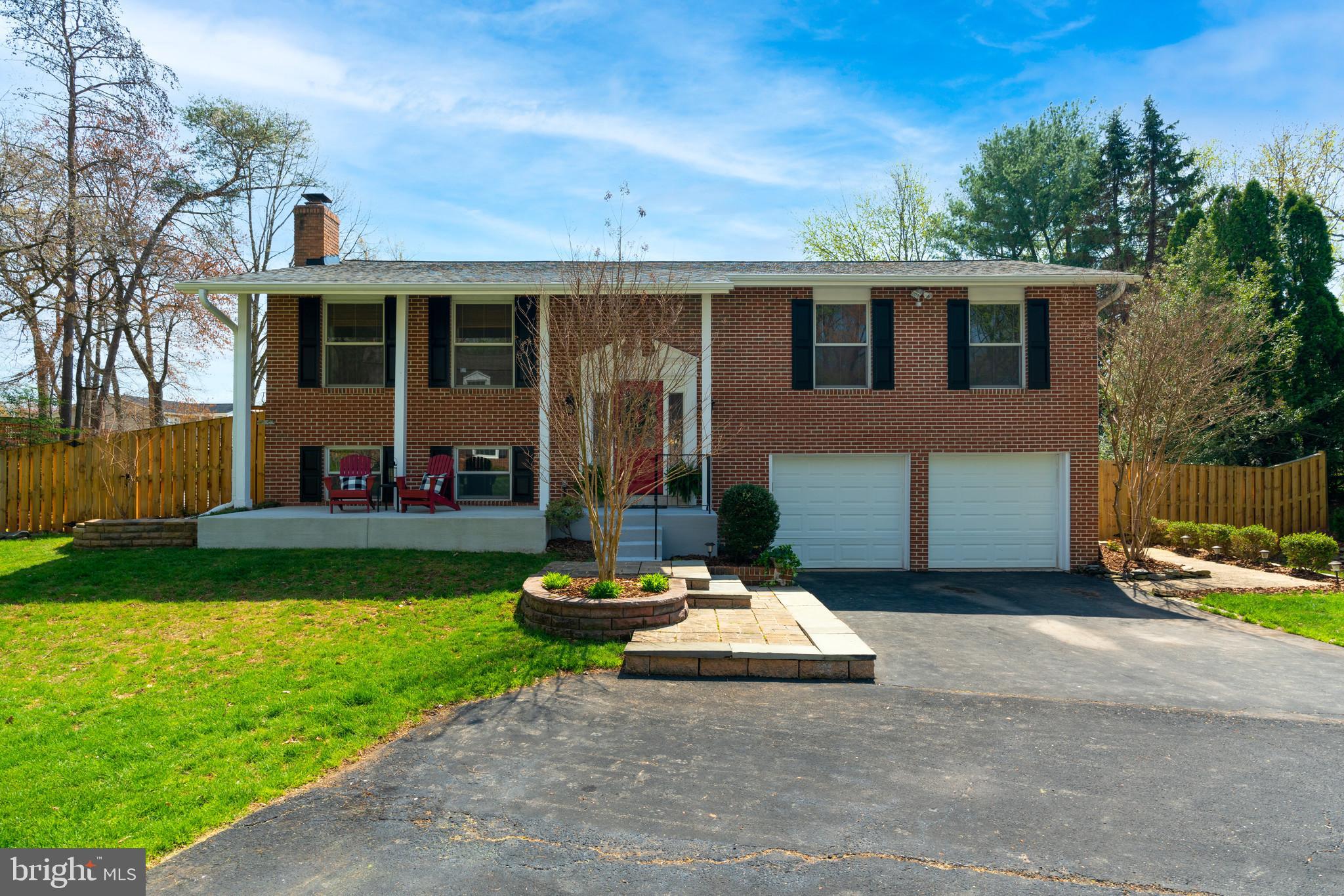 LAKEWOOD HILLS - Residential