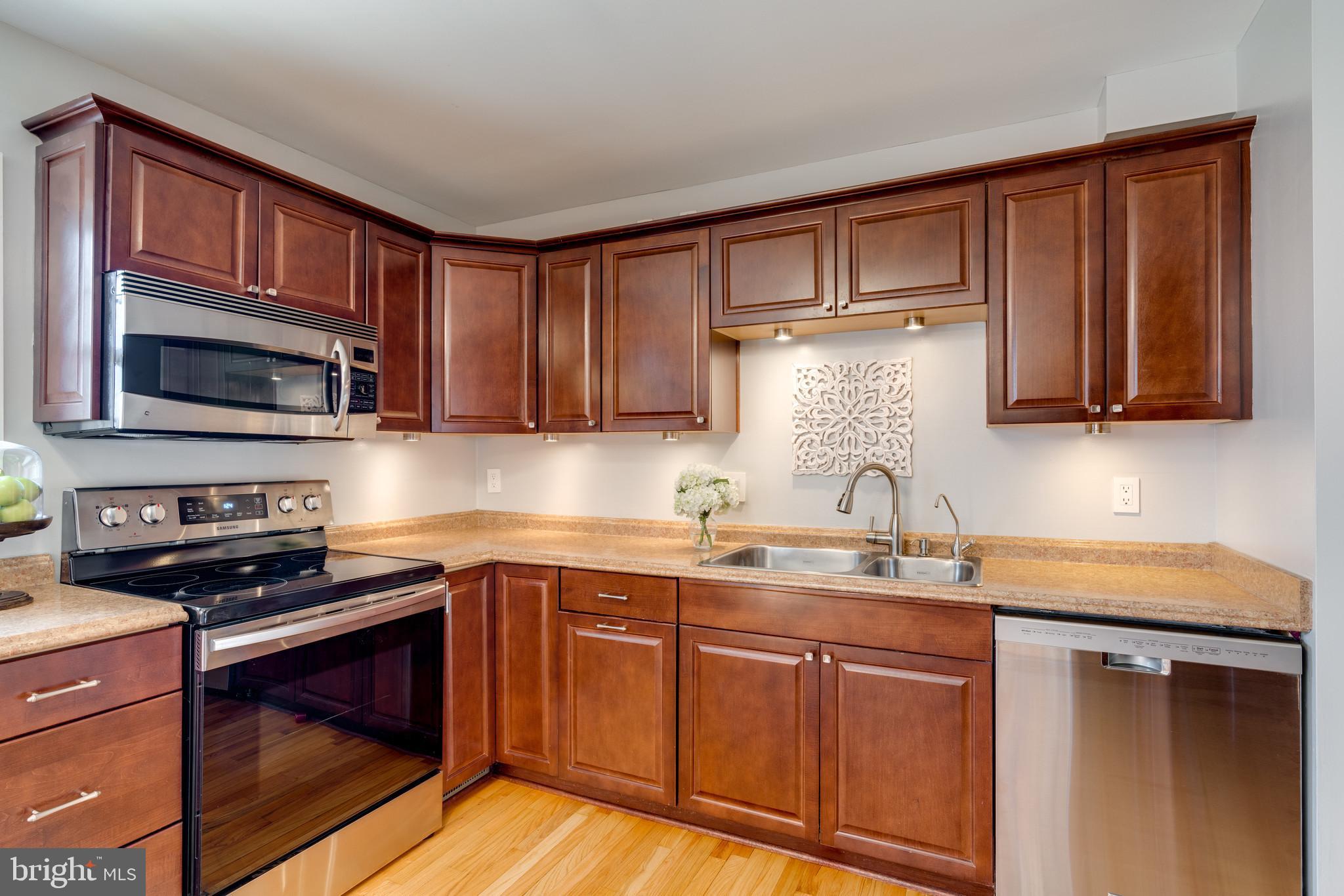 LAKEWOOD HILLS - Residential