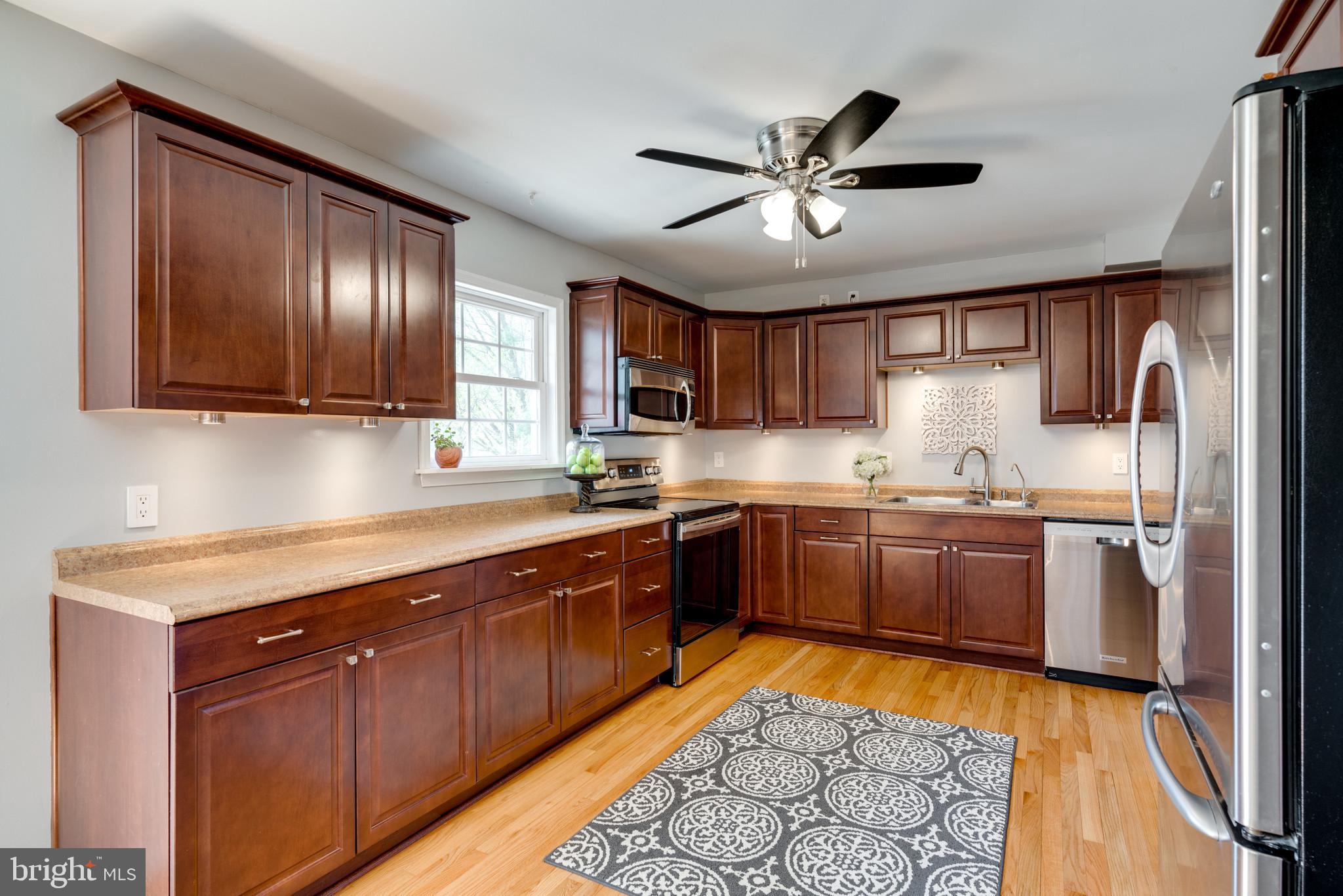 LAKEWOOD HILLS - Residential