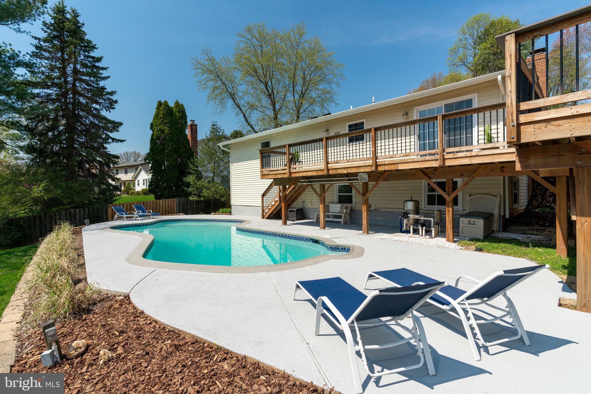 LAKEWOOD HILLS - Residential