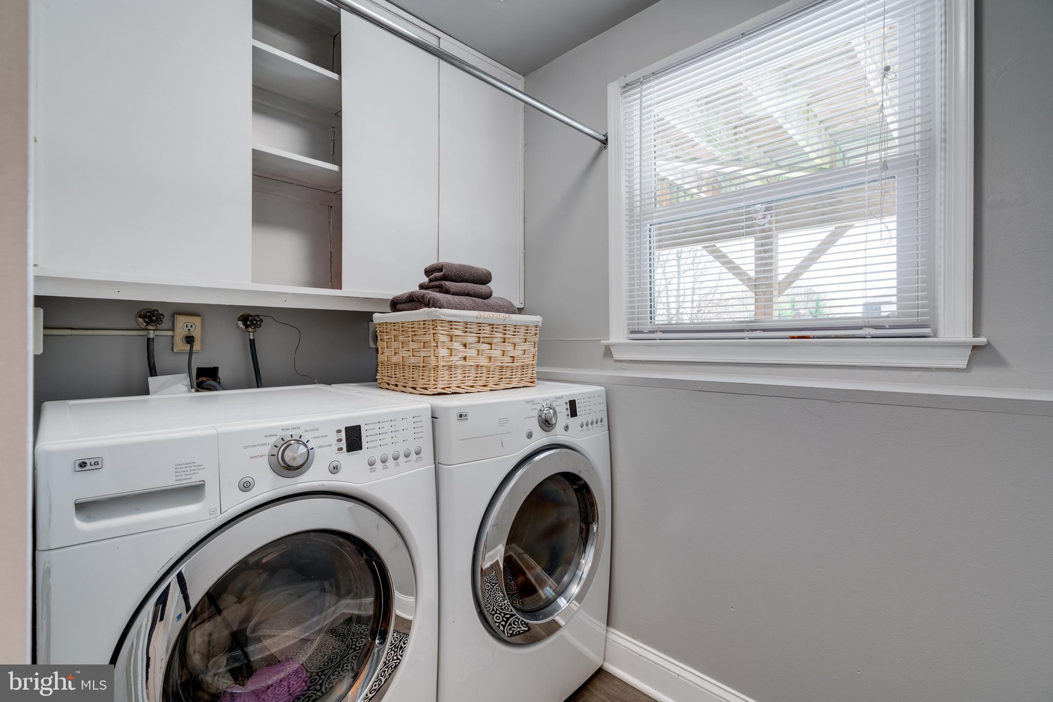 LAKEWOOD HILLS - Residential