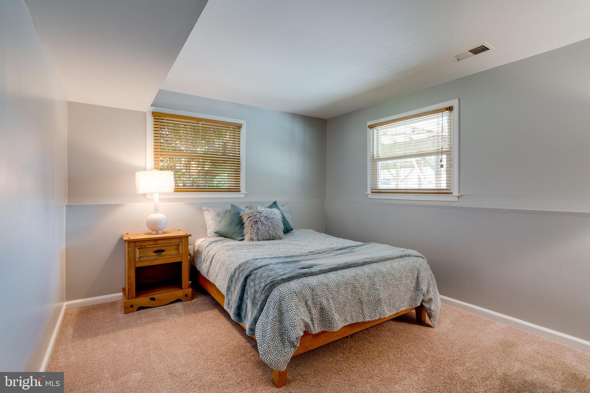 LAKEWOOD HILLS - Residential