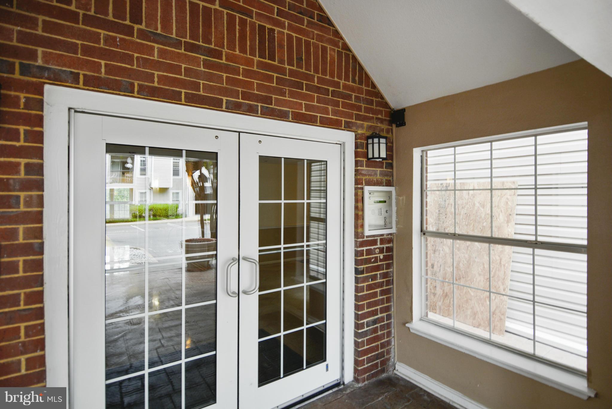 POINTE AT PARK CENTER - Residential