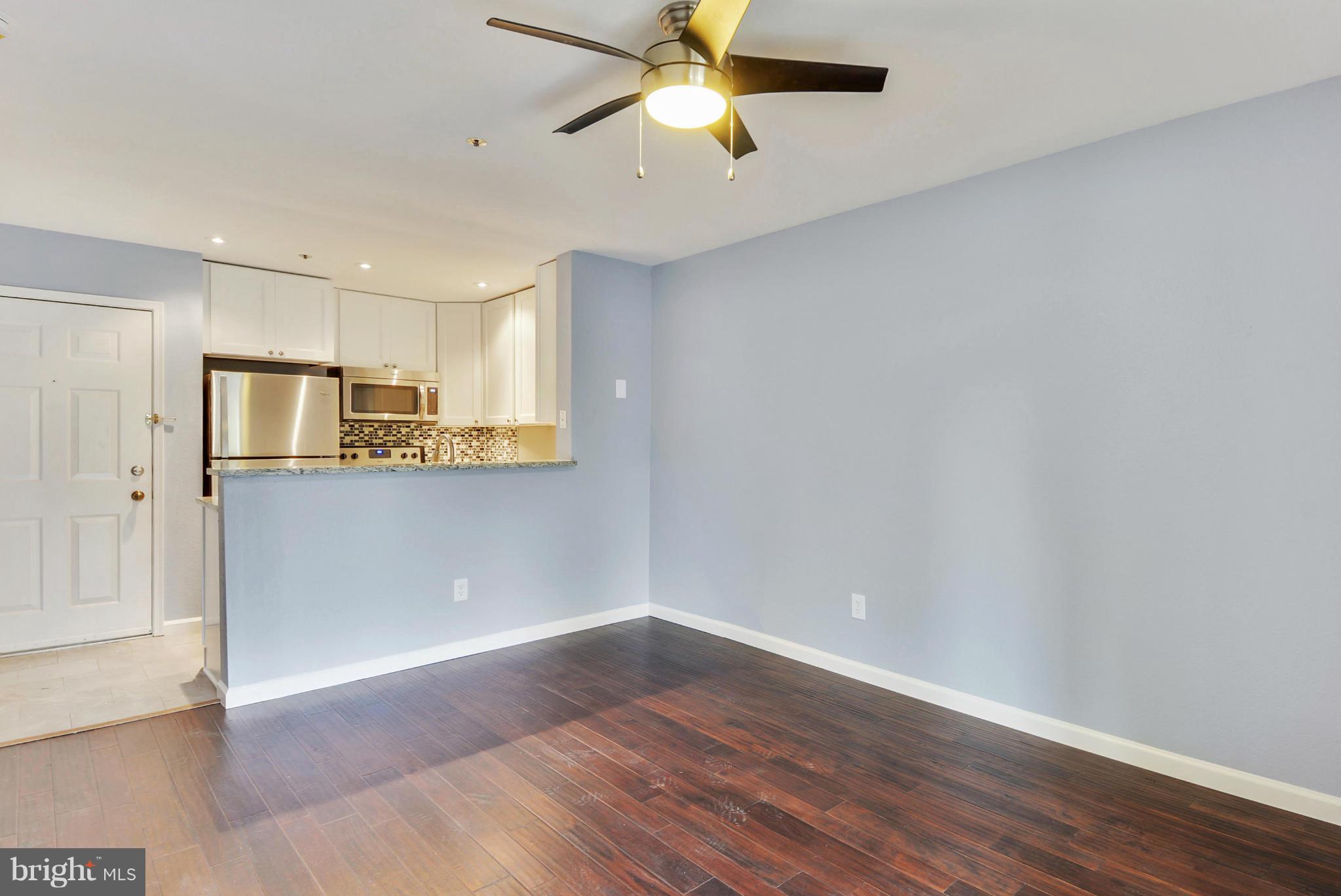 POINTE AT PARK CENTER - Residential